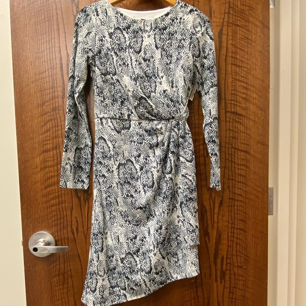 Julia Jordan Black And White Snakeskin Print Asymmetrical Mini Dress